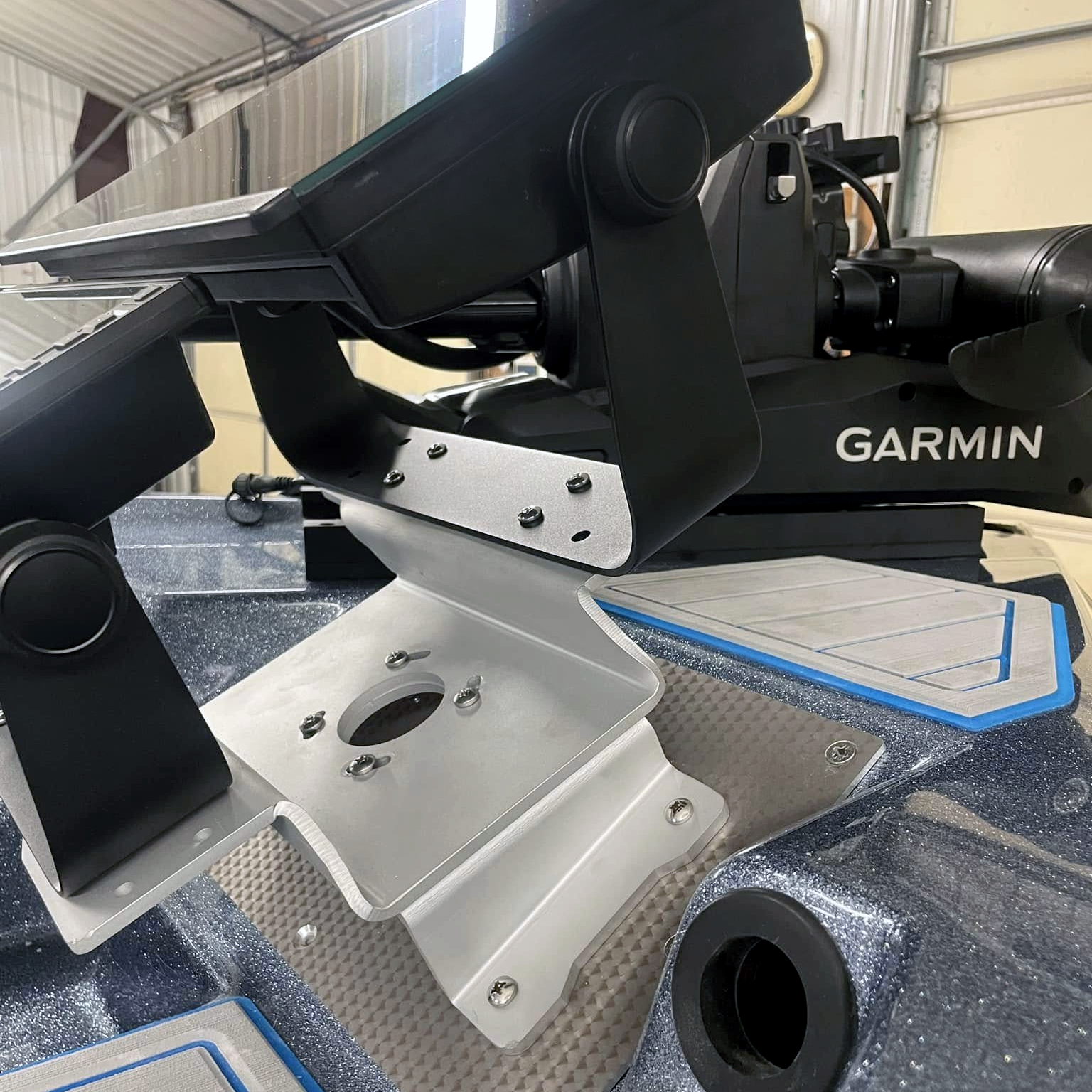 Dual Stacked Graph Mount – Fin Gear