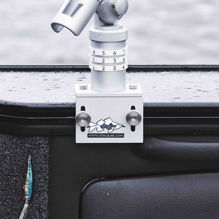 90° Sport Bracket (Lund & Tracker)